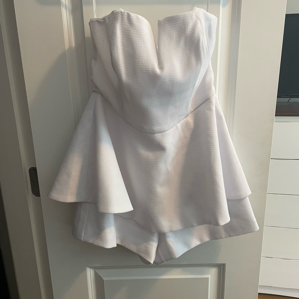 Lulu’s medium white romper